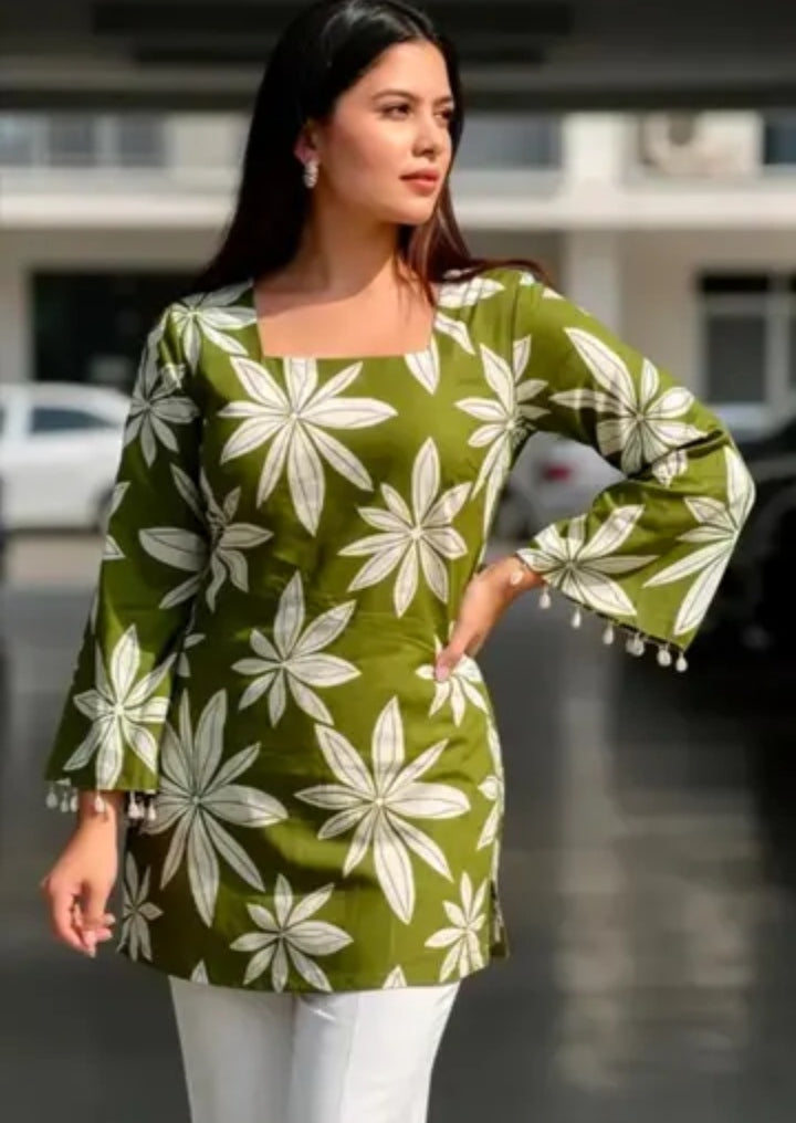 Green Short Kurti.  1000812365